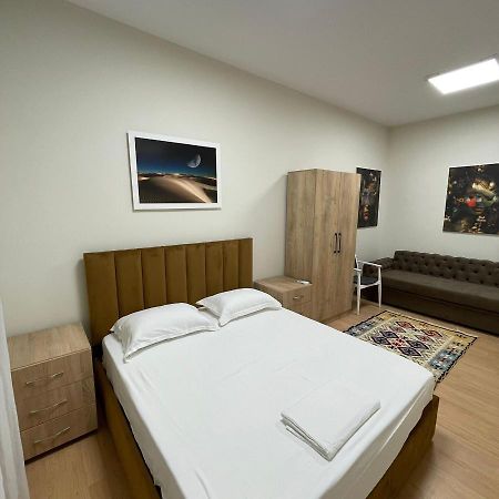 New Apartment In Bllok Tirana Esterno foto